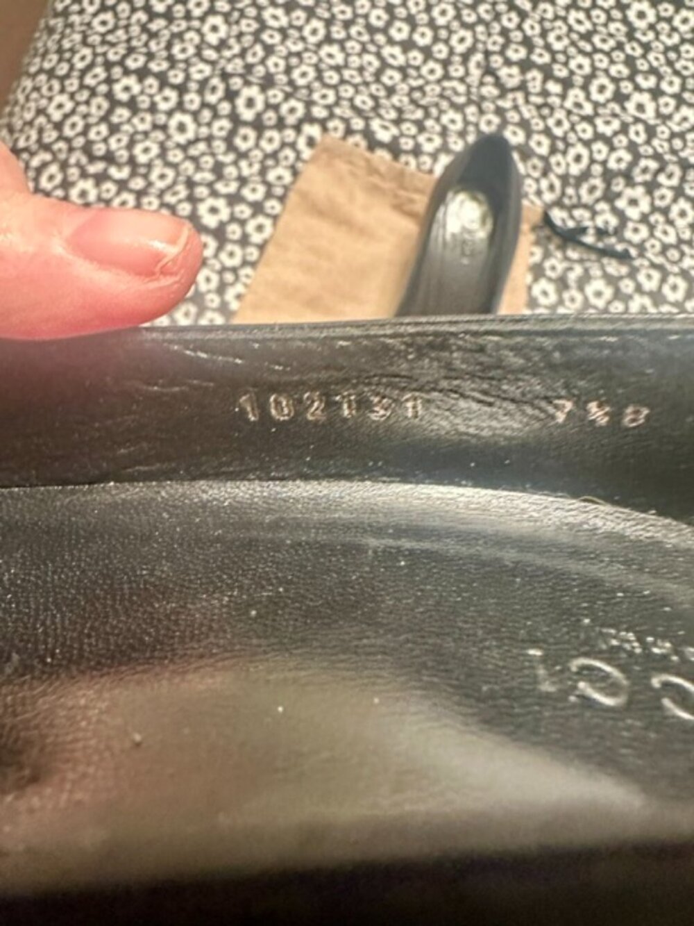 Black Gucci Pumps - Picture 6 of 6